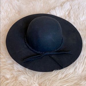 Black Floppy Wool Hat